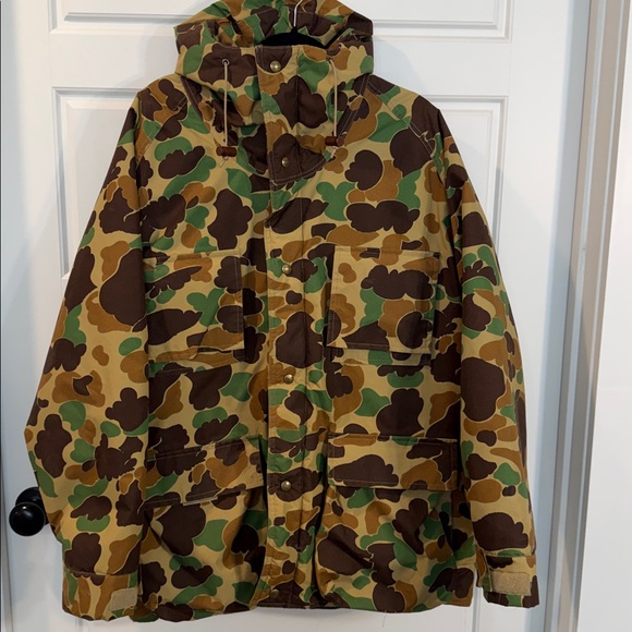 Woolrich Other - VTG Mens Woolrich Duck Camo Gore-Tex puffer Jacket USA Made Good Condition large